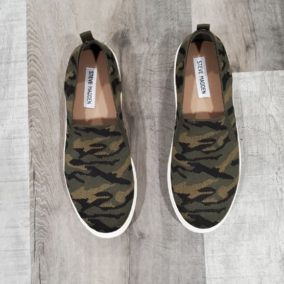 Steve madden camo platform  slip on sneakers  new - Picture 4 of 9